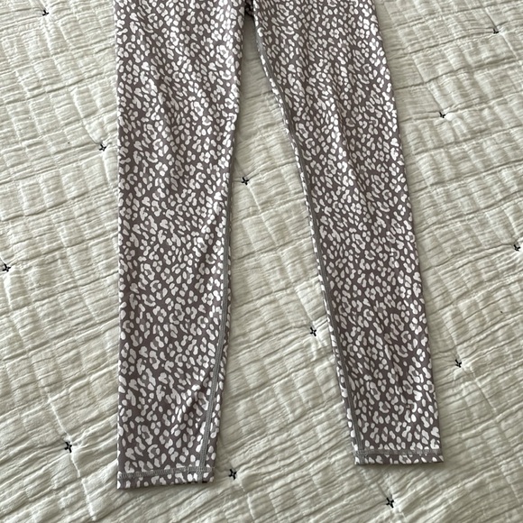VARLEY High-Rise Neutral Taupe Animal Print Leopard Cheetah Leggings Size XS - Picture 6 of 14